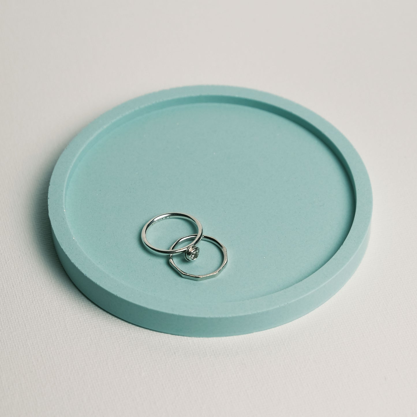 Jesmonite Round Jewellery Tray